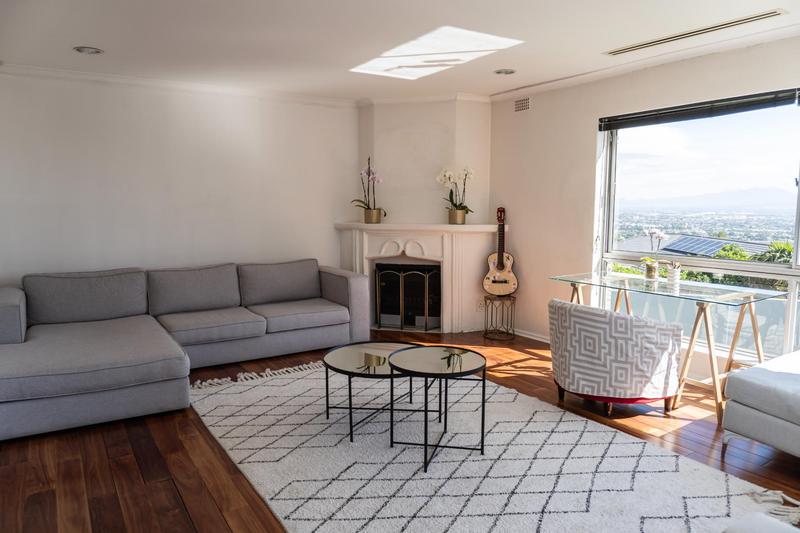 6 Bedroom Property for Sale in Plattekloof Western Cape